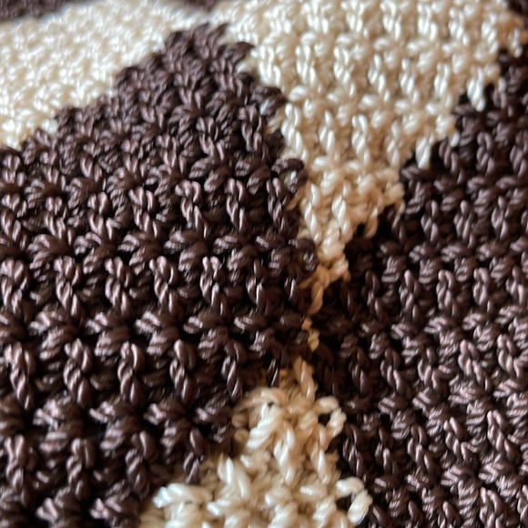 Vintage brown & cream crochet crossbody bag - Picture 6 of 6
